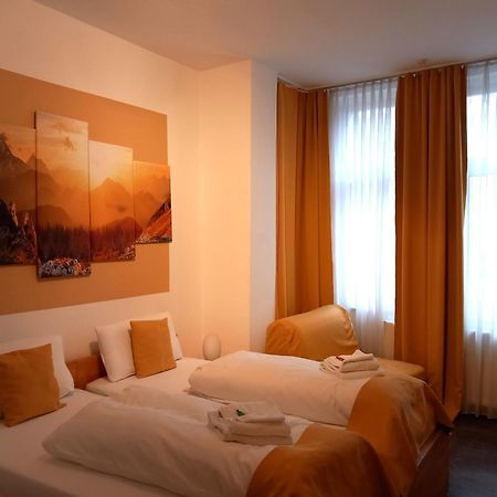 Hotel Karolinger Düsseldorf Extérieur photo