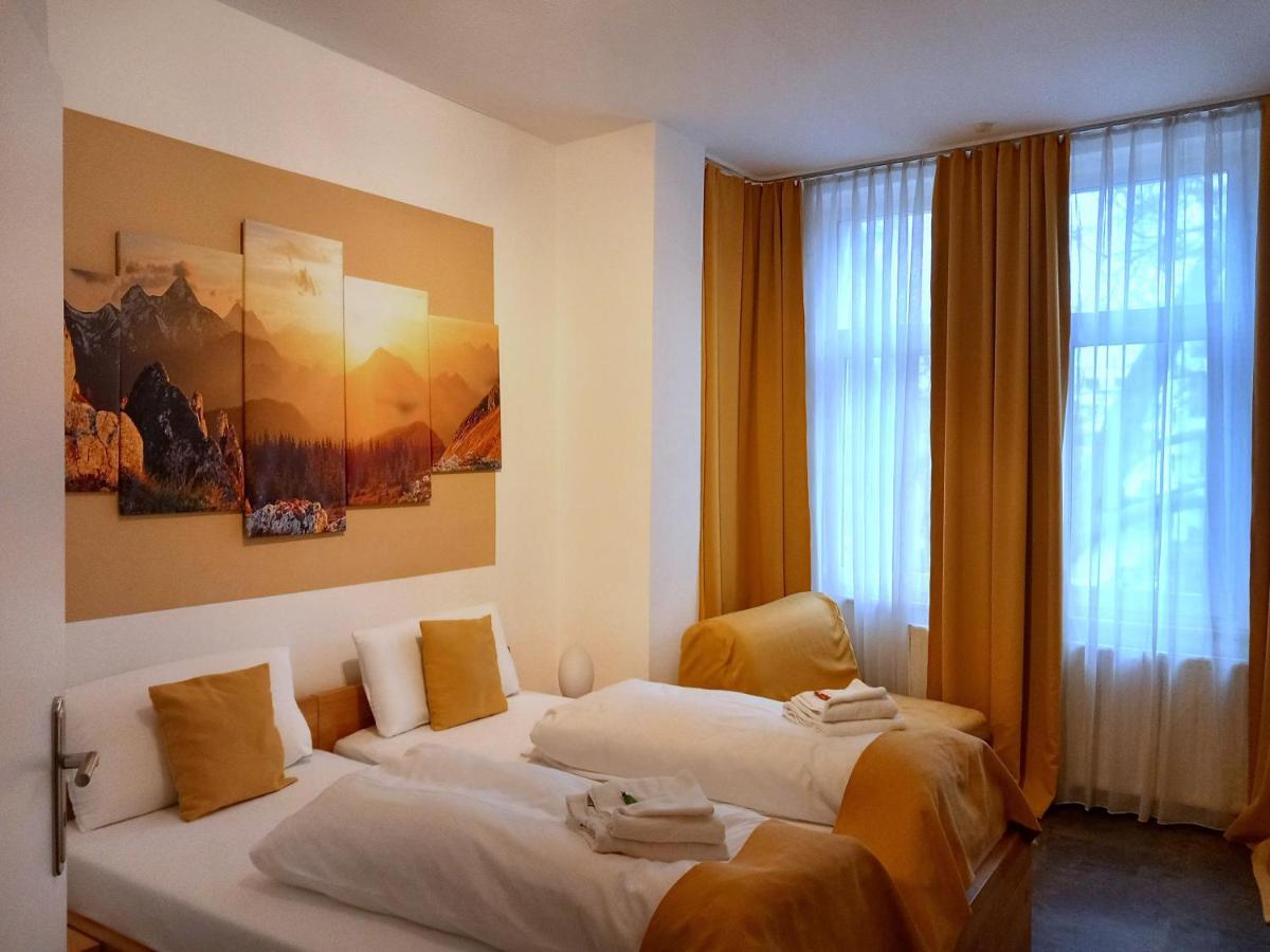 Hotel Karolinger Düsseldorf Extérieur photo