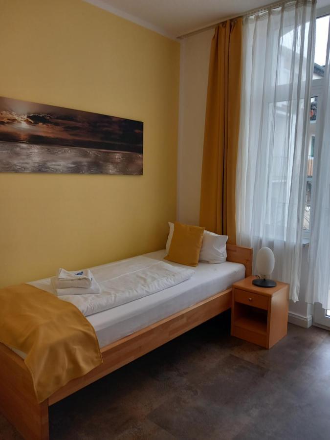 Hotel Karolinger Düsseldorf Extérieur photo