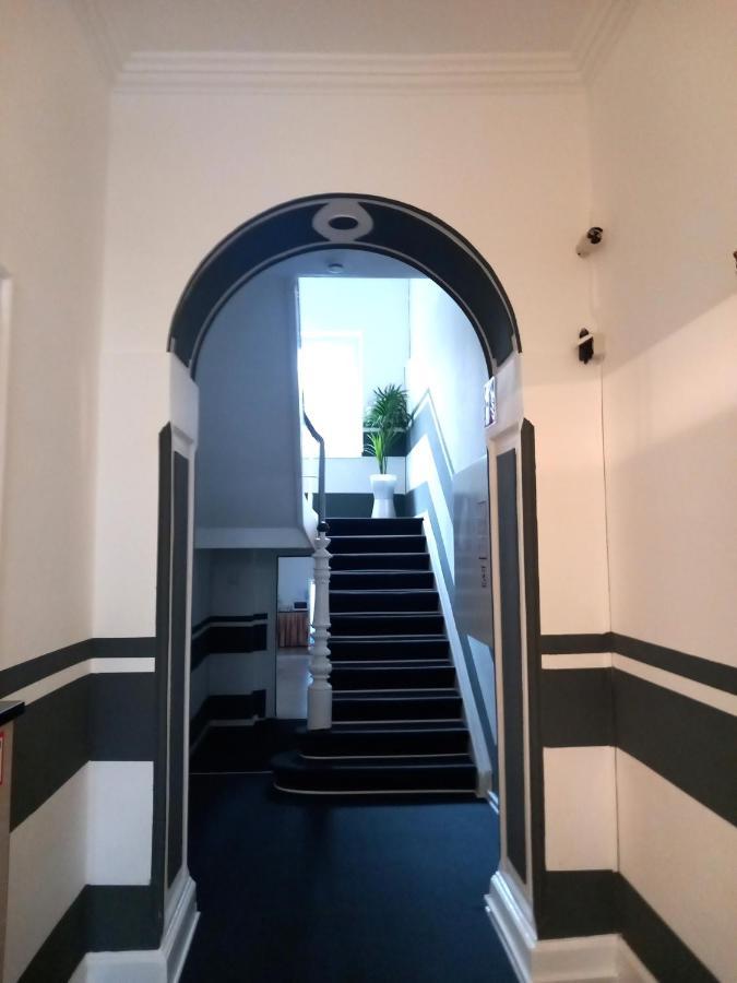 Hotel Karolinger Düsseldorf Extérieur photo