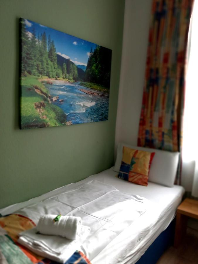 Hotel Karolinger Düsseldorf Extérieur photo